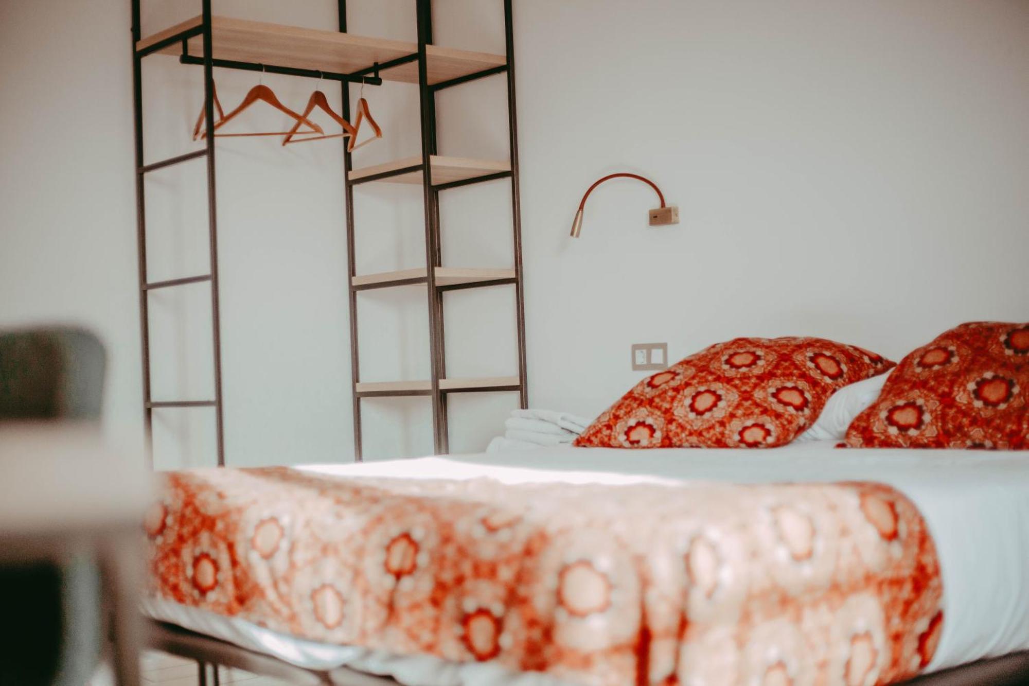 Hostal Restaurant Mussons Vins Poboleda Dış mekan fotoğraf